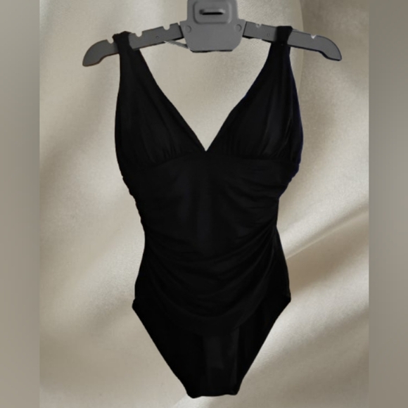 Lauren Ralph Lauren Black One-Piece Swimsuit | Size 6 Medium | MSRP $124 - Picture 1 of 4